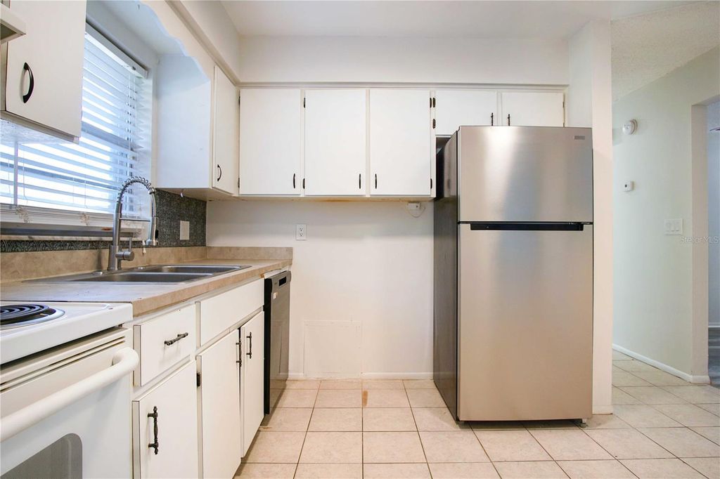 Photo of 2287 NW Avenue G, Winter Haven, FL 33880 (MLS # P4938173)