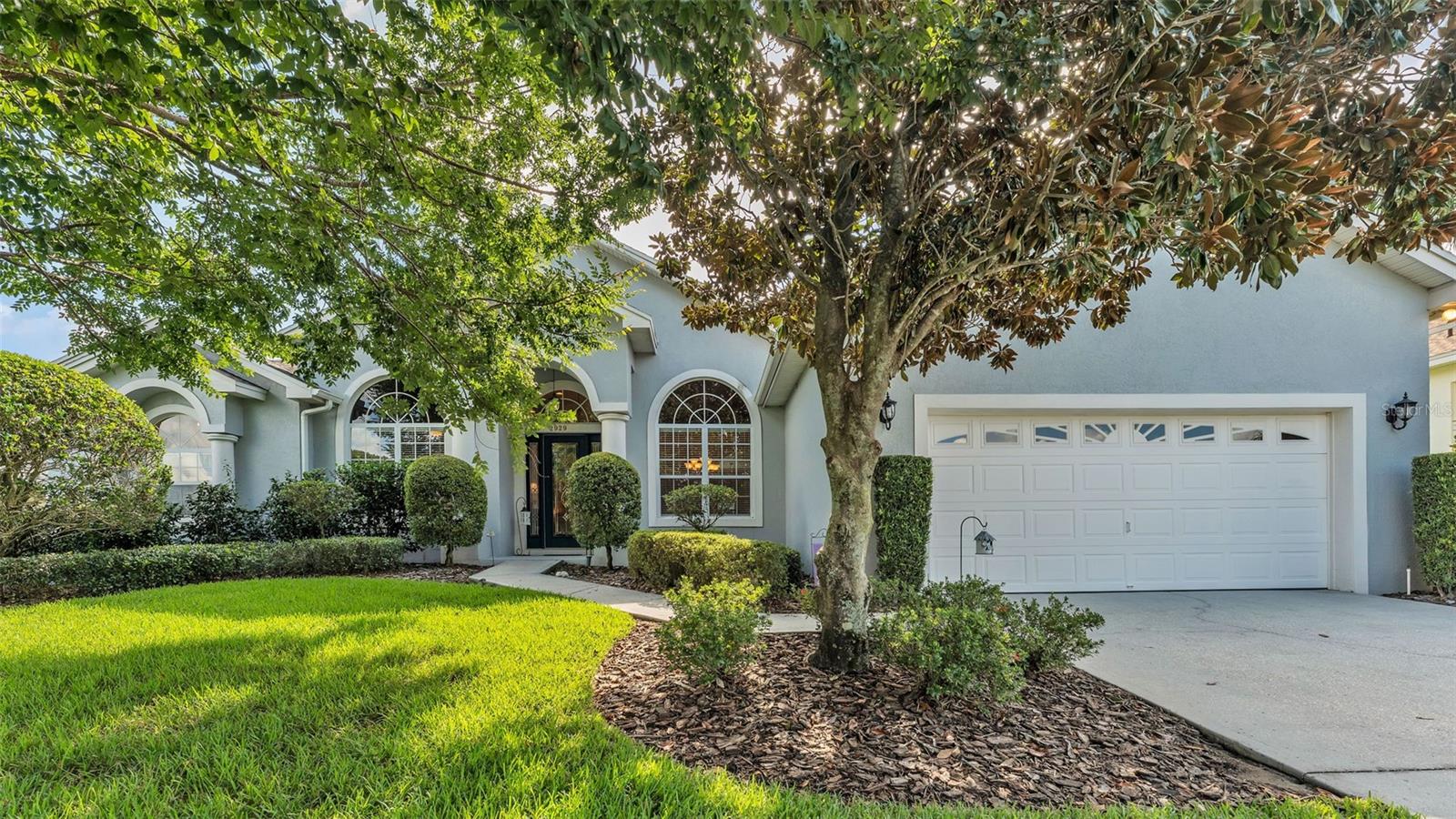 2929 VINTAGE VIEW CIRCLE