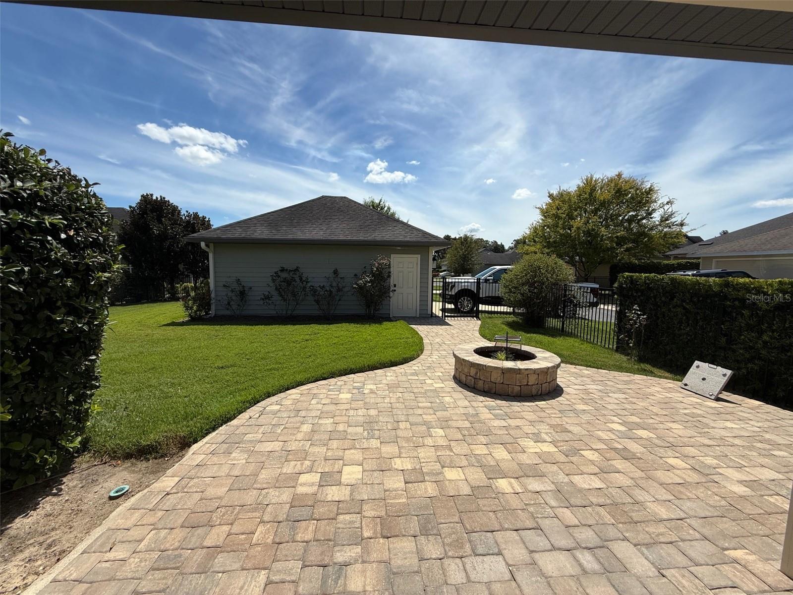 OAKMONT - Residential Lease