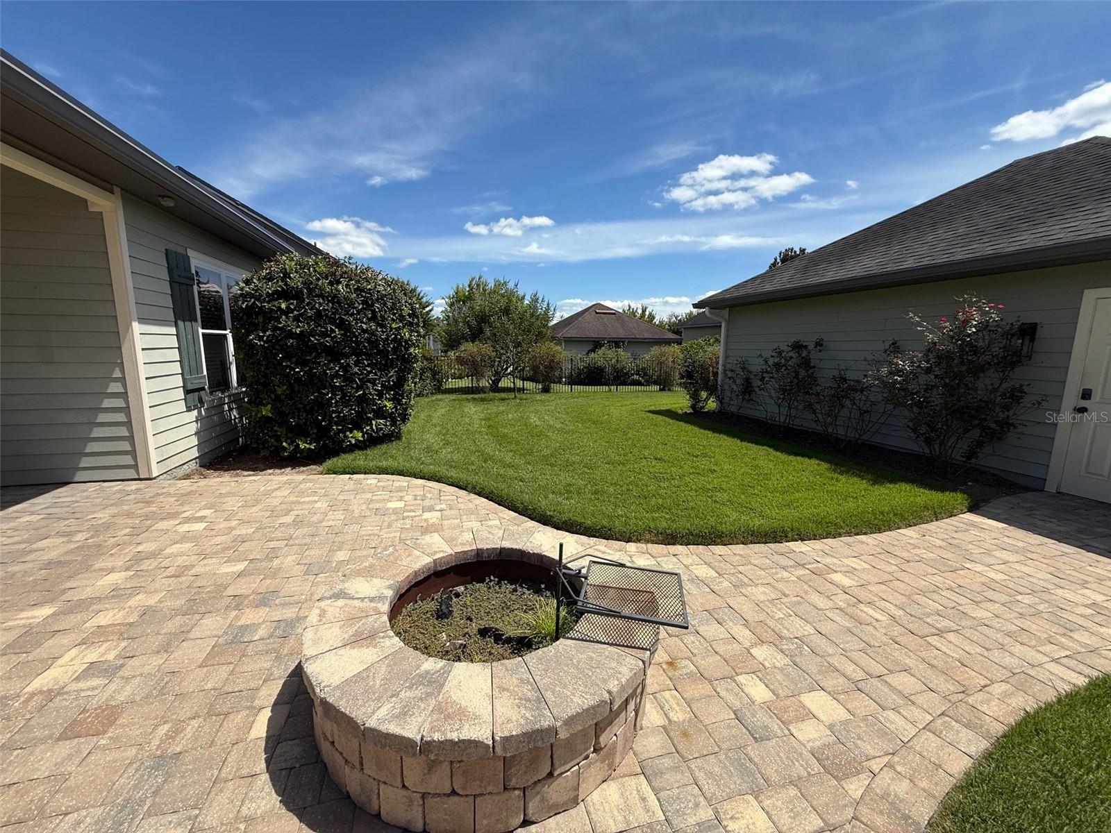 OAKMONT - Residential Lease