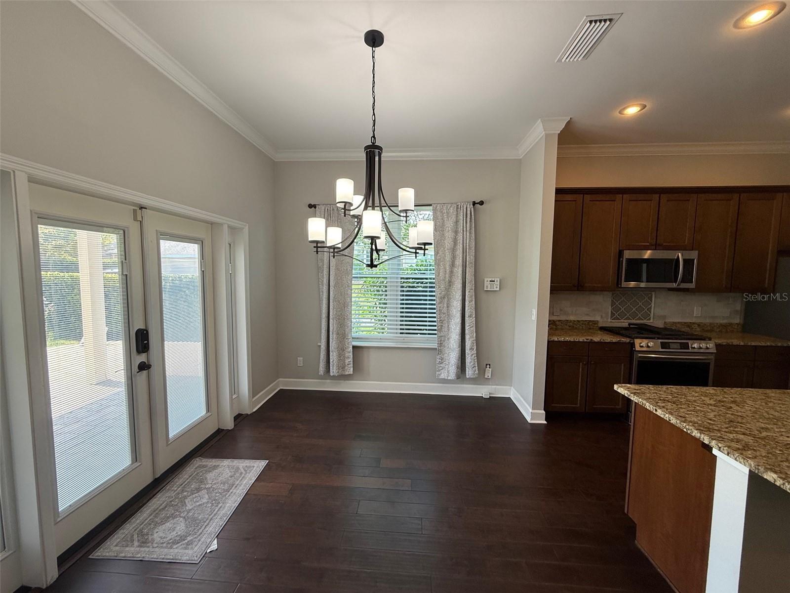 OAKMONT - Residential Lease