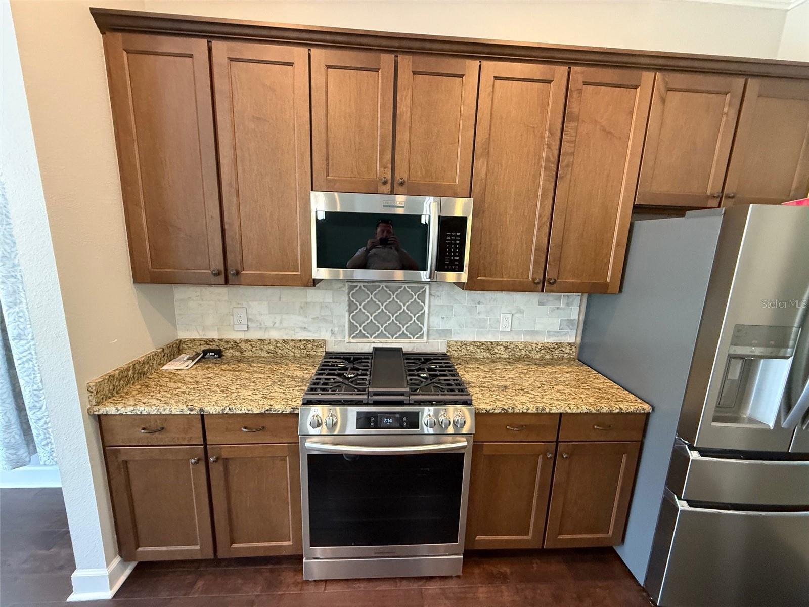 OAKMONT - Residential Lease