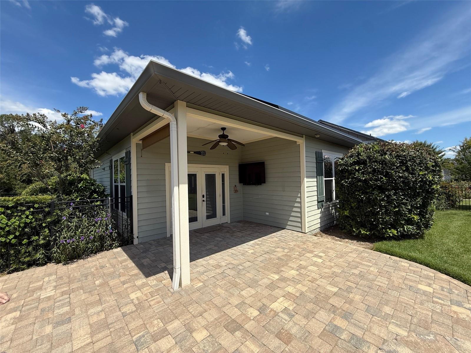 OAKMONT - Residential Lease