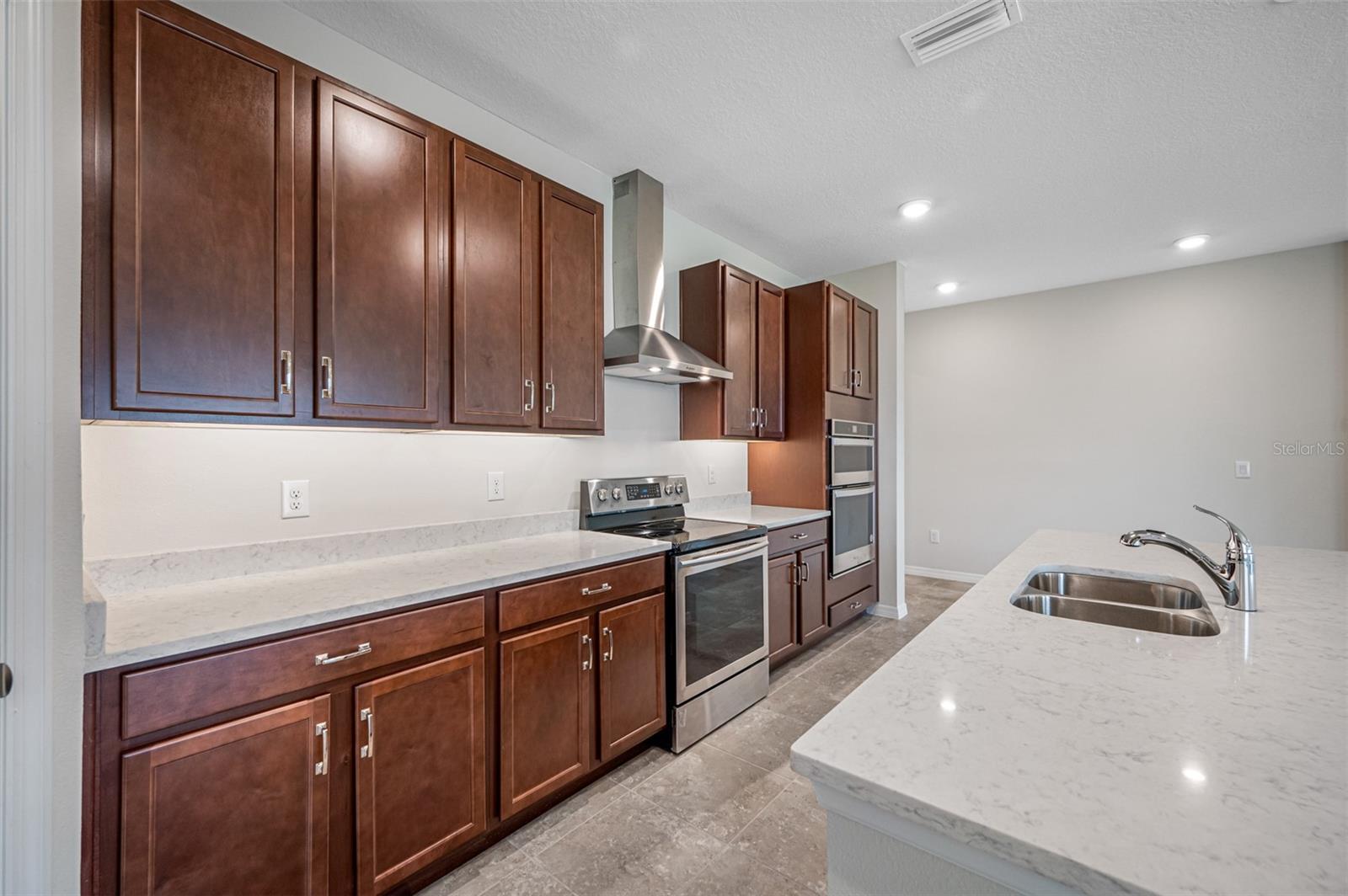 11810 TETRAFIN DRIVE