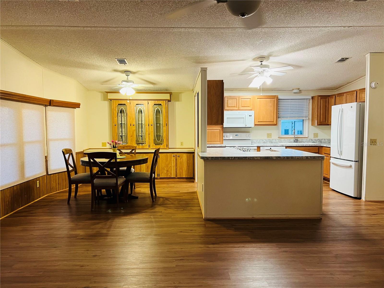 TAVARES LAKE FRANCES ESTATES - Residential