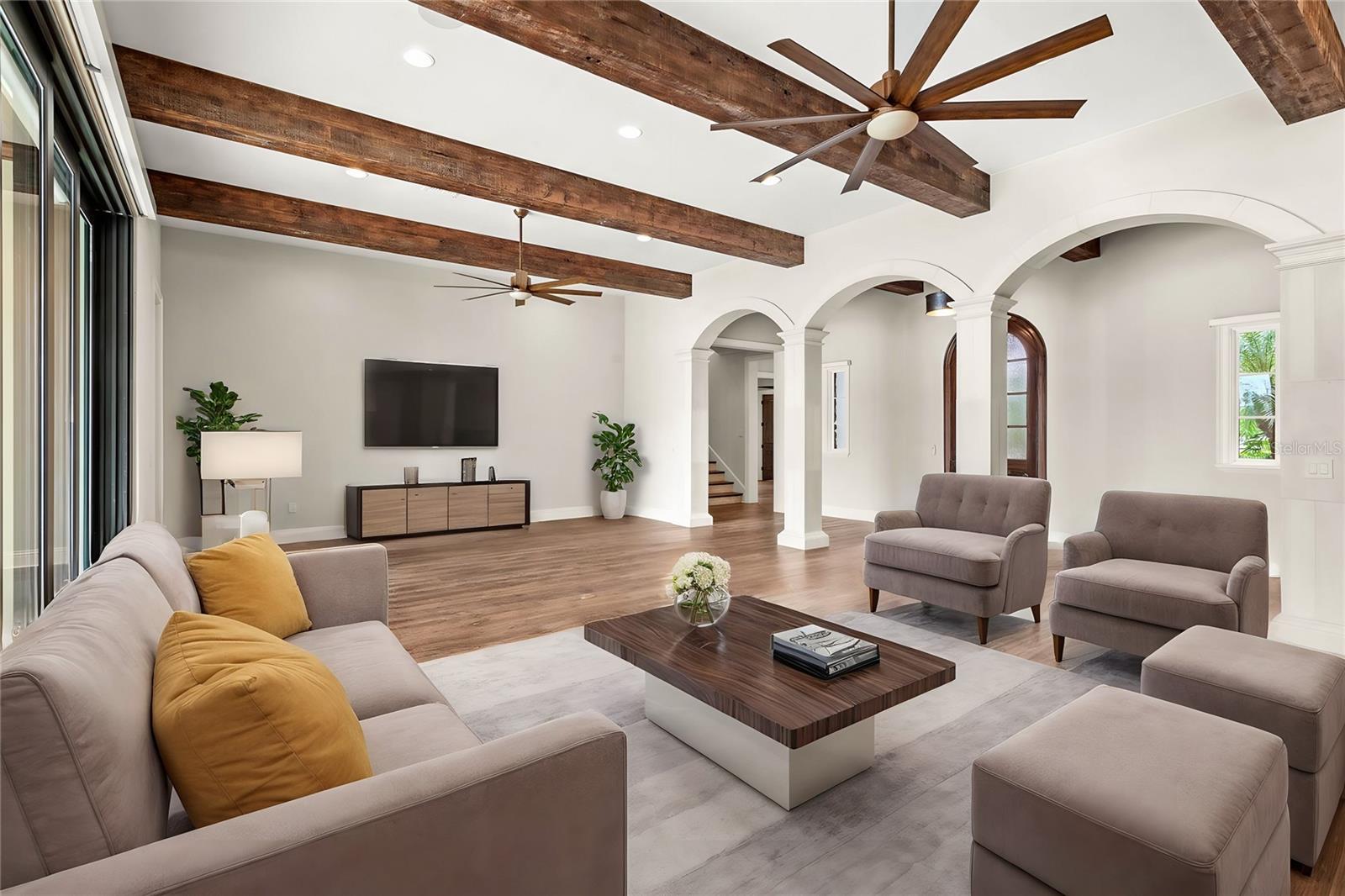 GOLDEN OAK - Residential