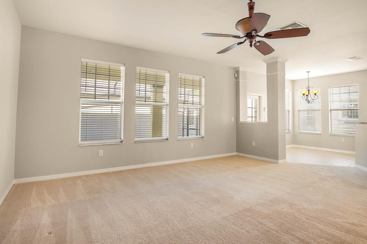 FISHHAWK RANCH TOWNCENTER PHAS - Residential Lease