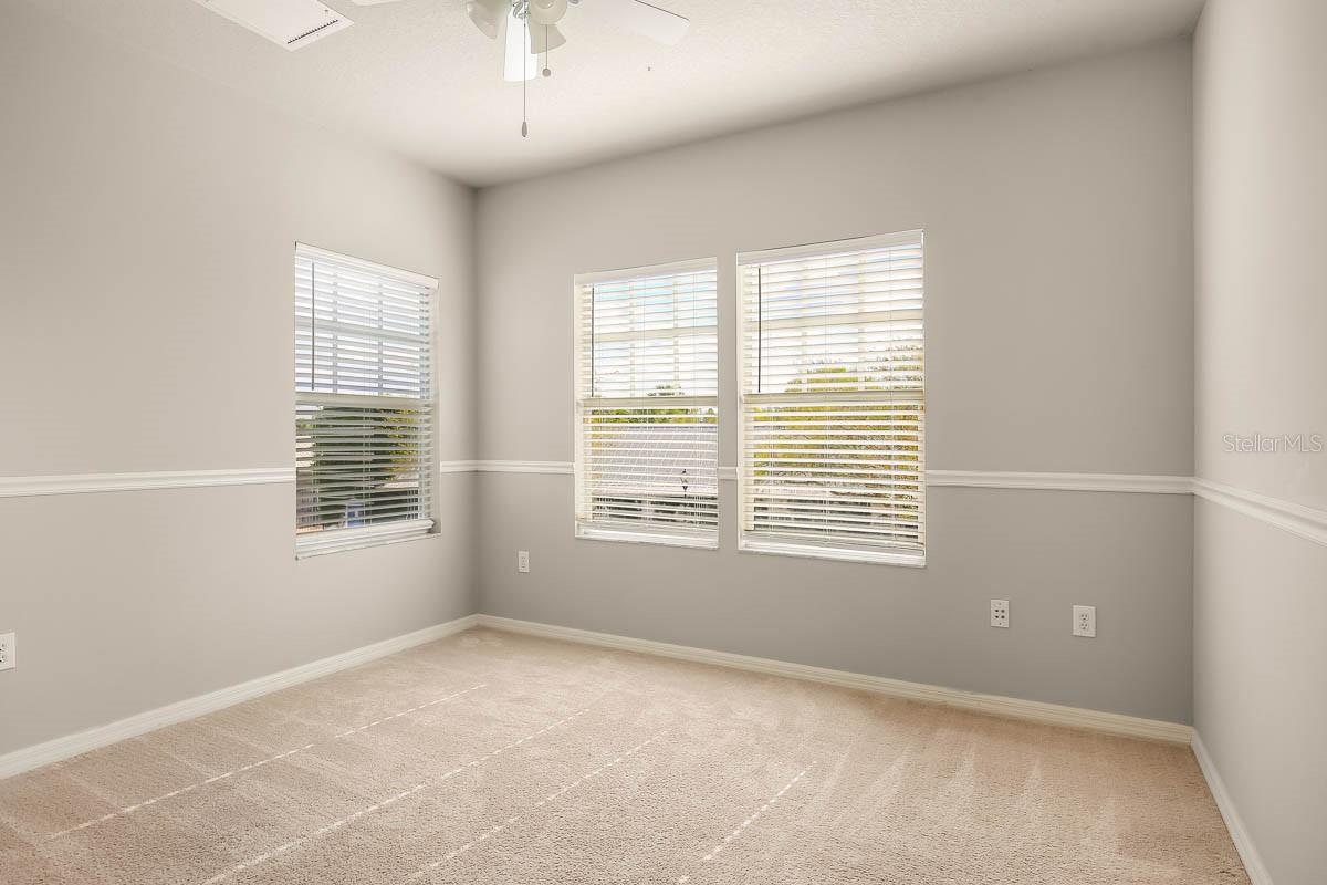 FISHHAWK RANCH TOWNCENTER PHAS - Residential Lease