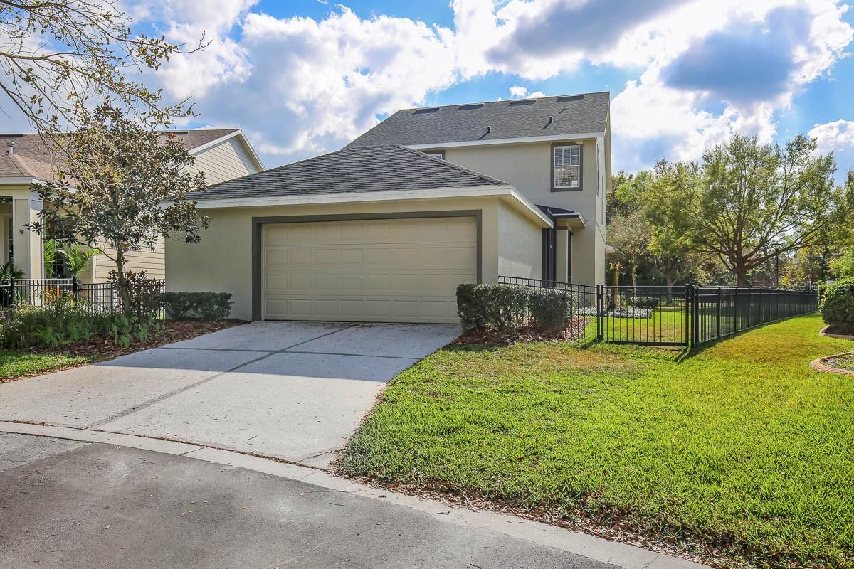 FISHHAWK RANCH TOWNCENTER PHAS - Residential Lease