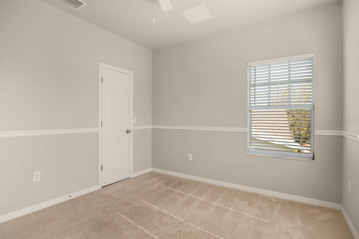 FISHHAWK RANCH TOWNCENTER PHAS - Residential Lease