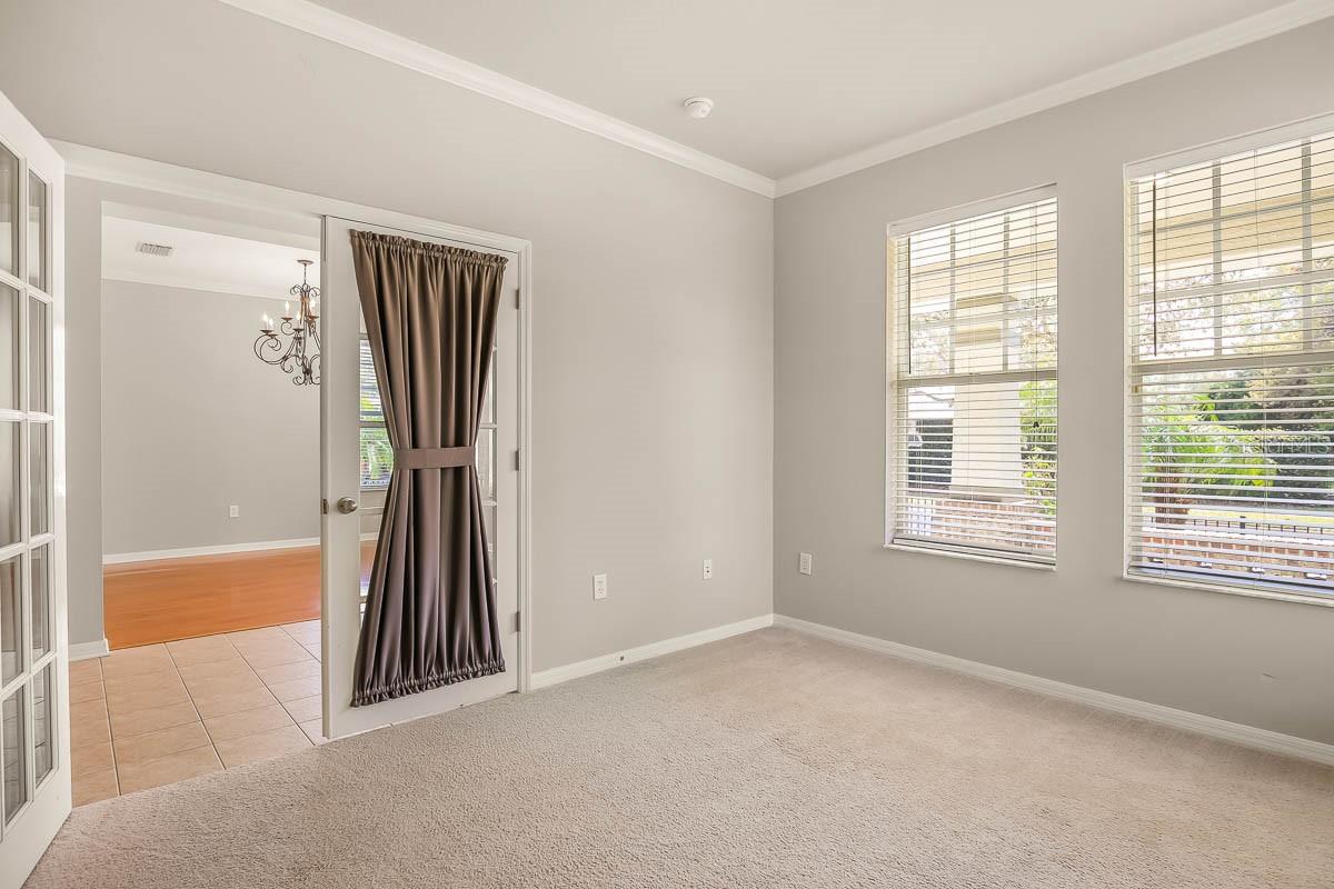 FISHHAWK RANCH TOWNCENTER PHAS - Residential Lease
