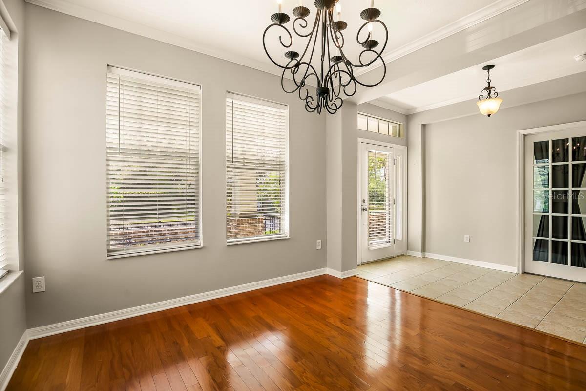 FISHHAWK RANCH TOWNCENTER PHAS - Residential Lease