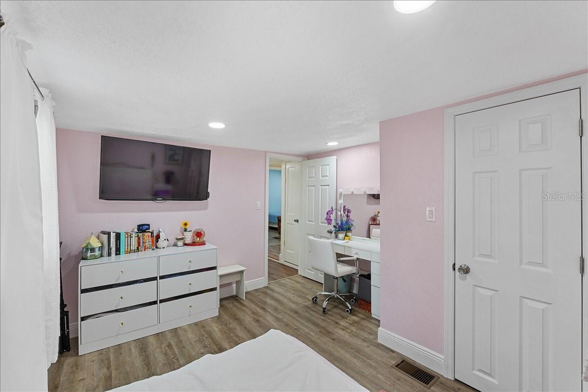 WAHNETA FARMS - Residential