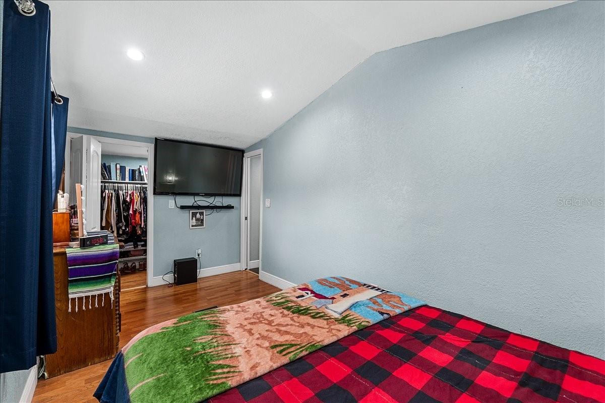 WAHNETA FARMS - Residential