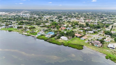 Photo of 7538 Westmoreland Drive, Sarasota, FL 34243 (MLS # A4696134)