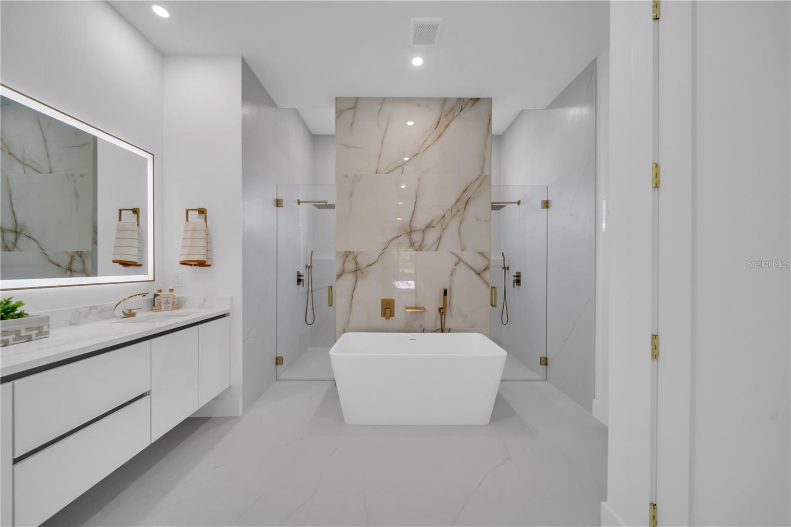 CAPE CORAL UNIT 63 - Residential