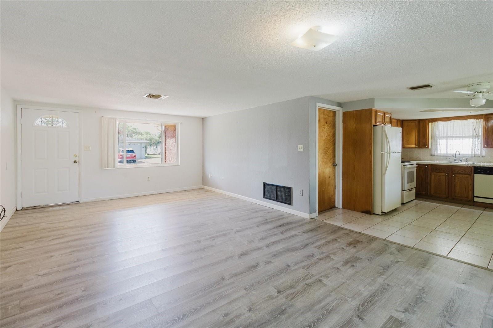 HOLIDAY LAKE ESTATES - Residential