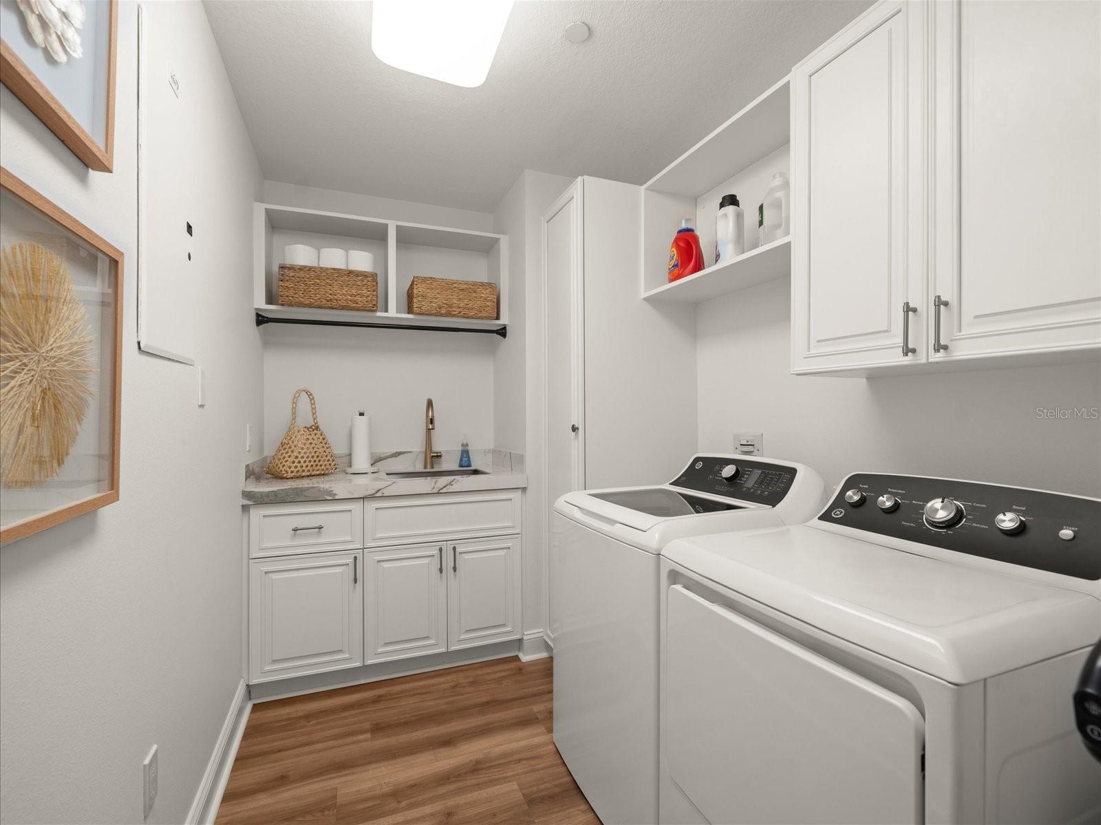 RESIDENCES AT WINDWARD PASSAGE CONDO - Residential Lease