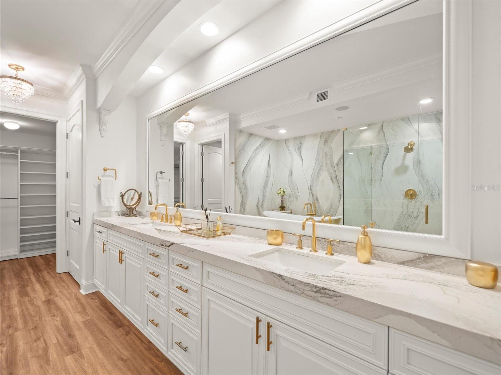 RESIDENCES AT WINDWARD PASSAGE CONDO - Residential Lease