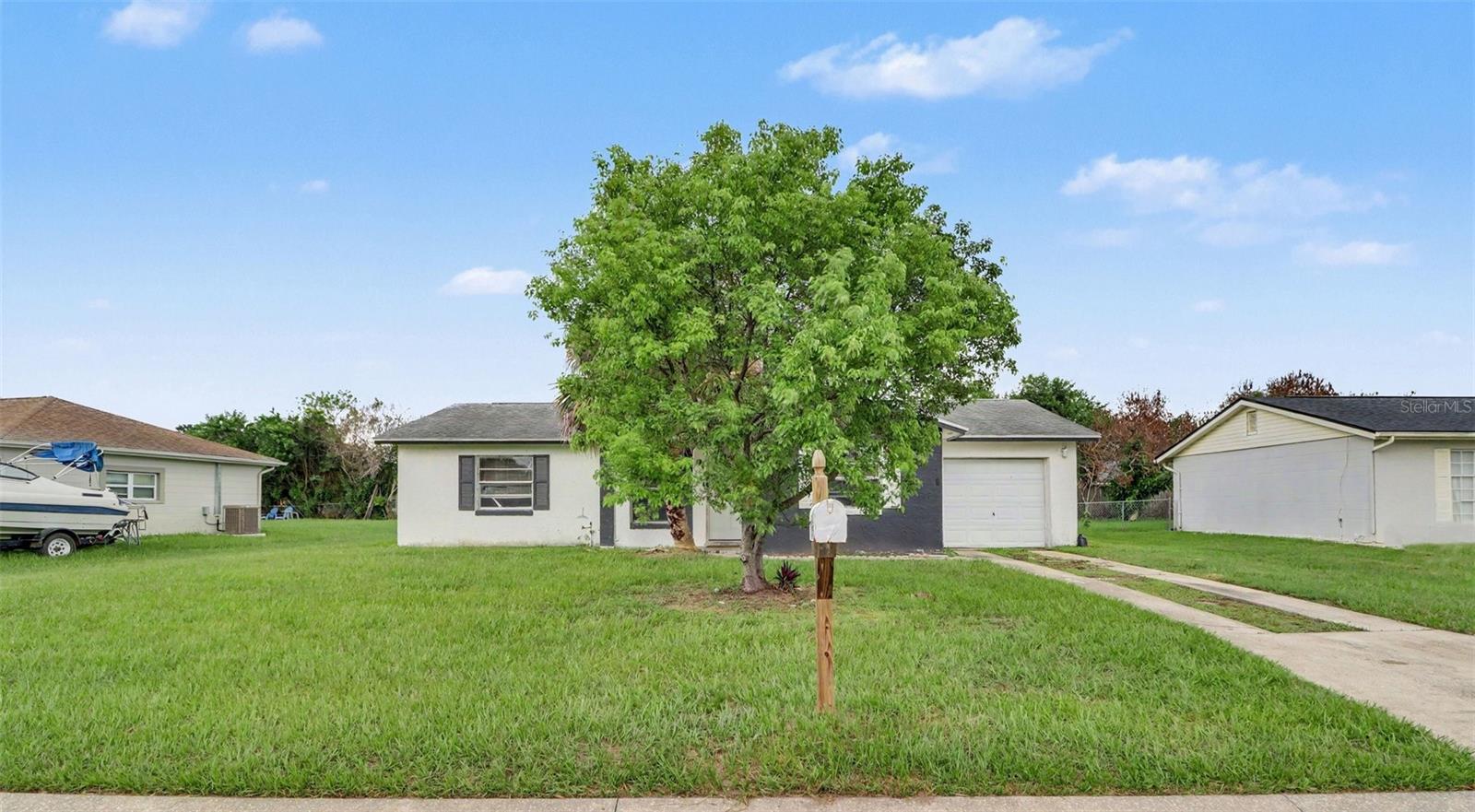 868 ASPENWOOD CIRCLE