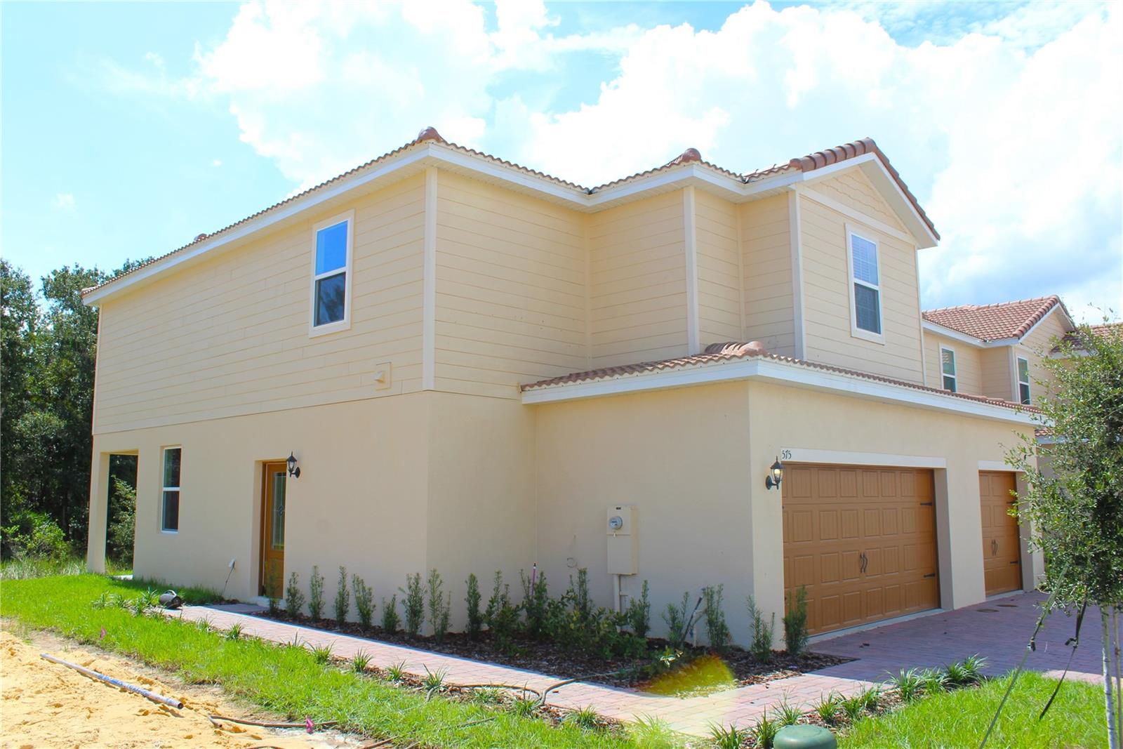 575 BAY LEAF DRIVE