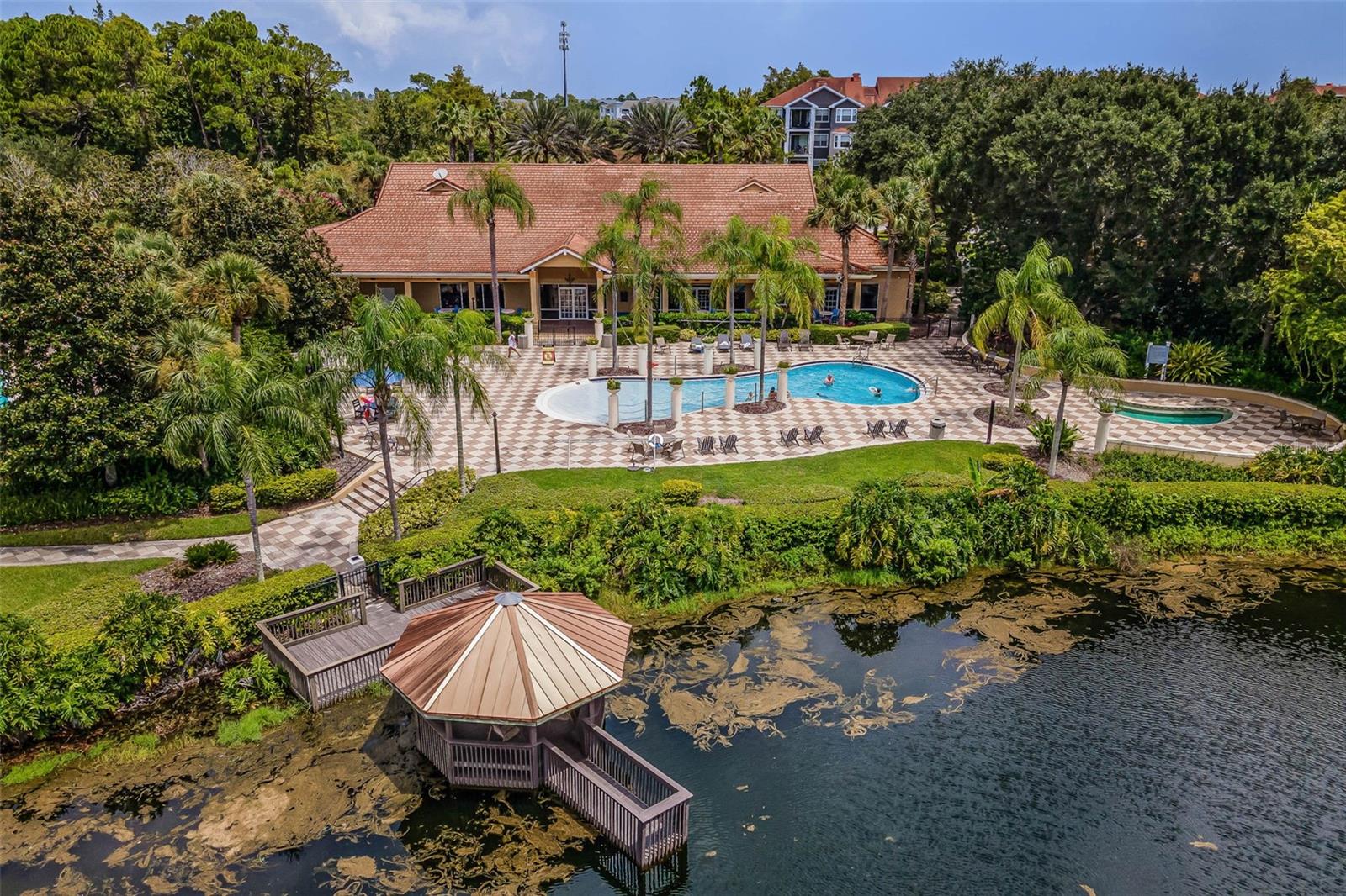 ENCANTADA - Residential