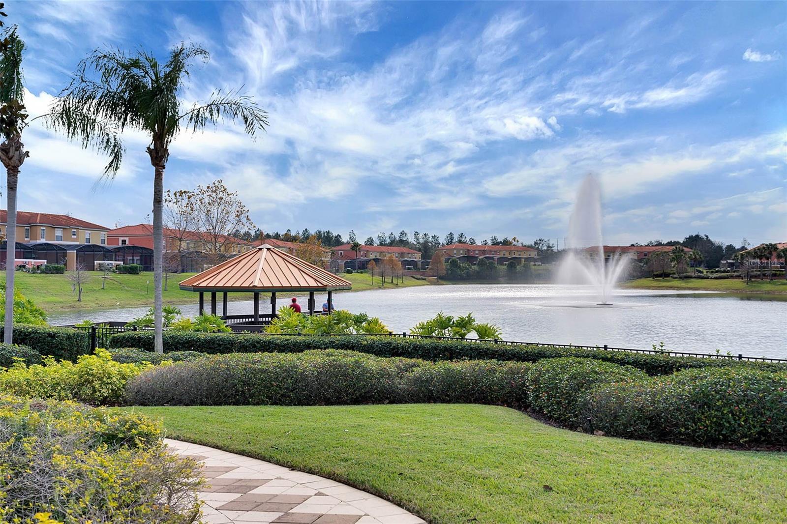 ENCANTADA - Residential