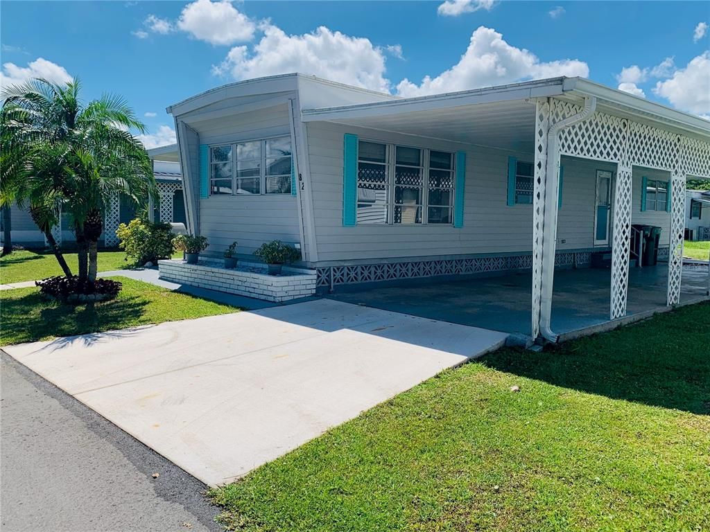 Photo of 82 DEL RIO DRIVE, PALMETTO, FL 34221 (MLS # A4555379)