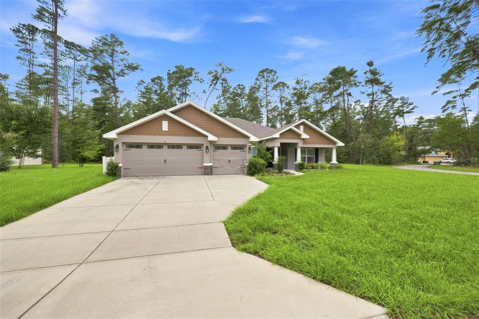 5 PETUNIAS COURT