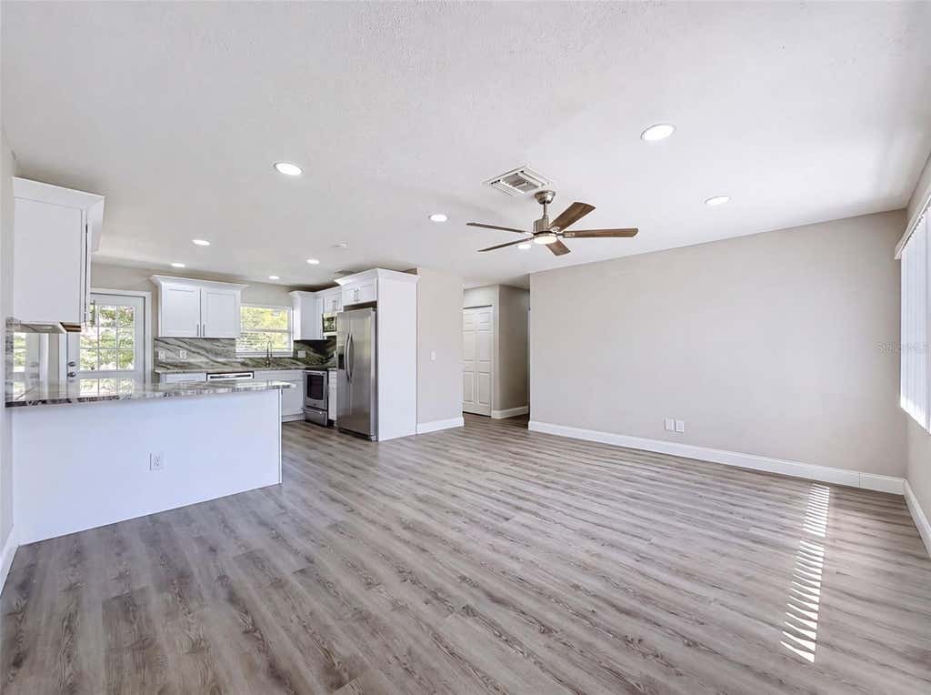 Photo of 14998 Mockingbird Lane, Clearwater, FL 33760 (MLS # W7888749)