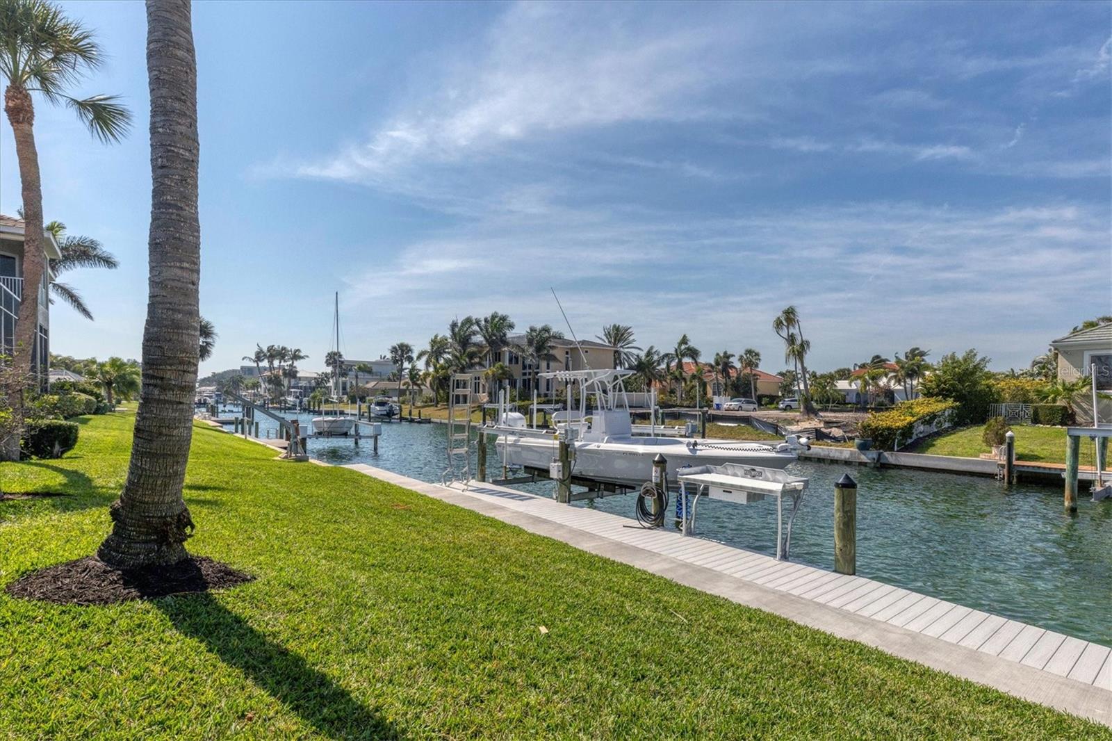 COUNTRY CLUB SHORES SEC 02 - Residential