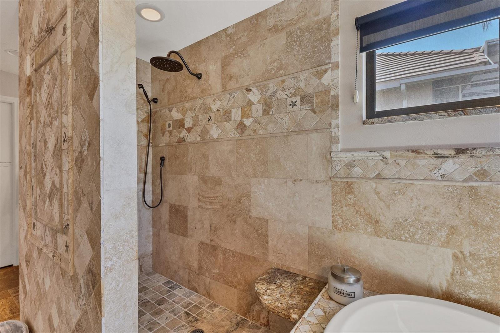 COUNTRY CLUB SHORES SEC 02 - Residential