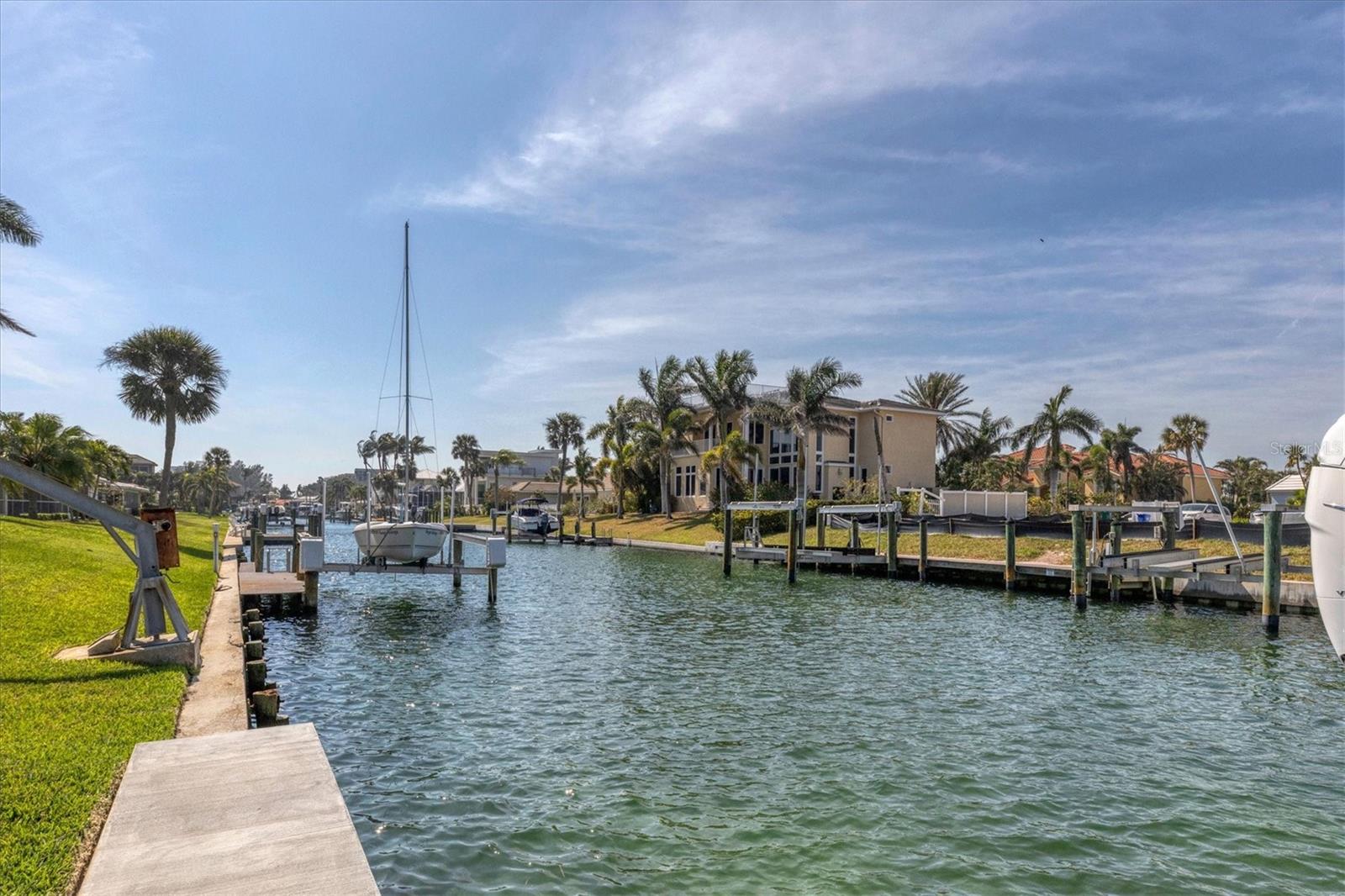 COUNTRY CLUB SHORES SEC 02 - Residential