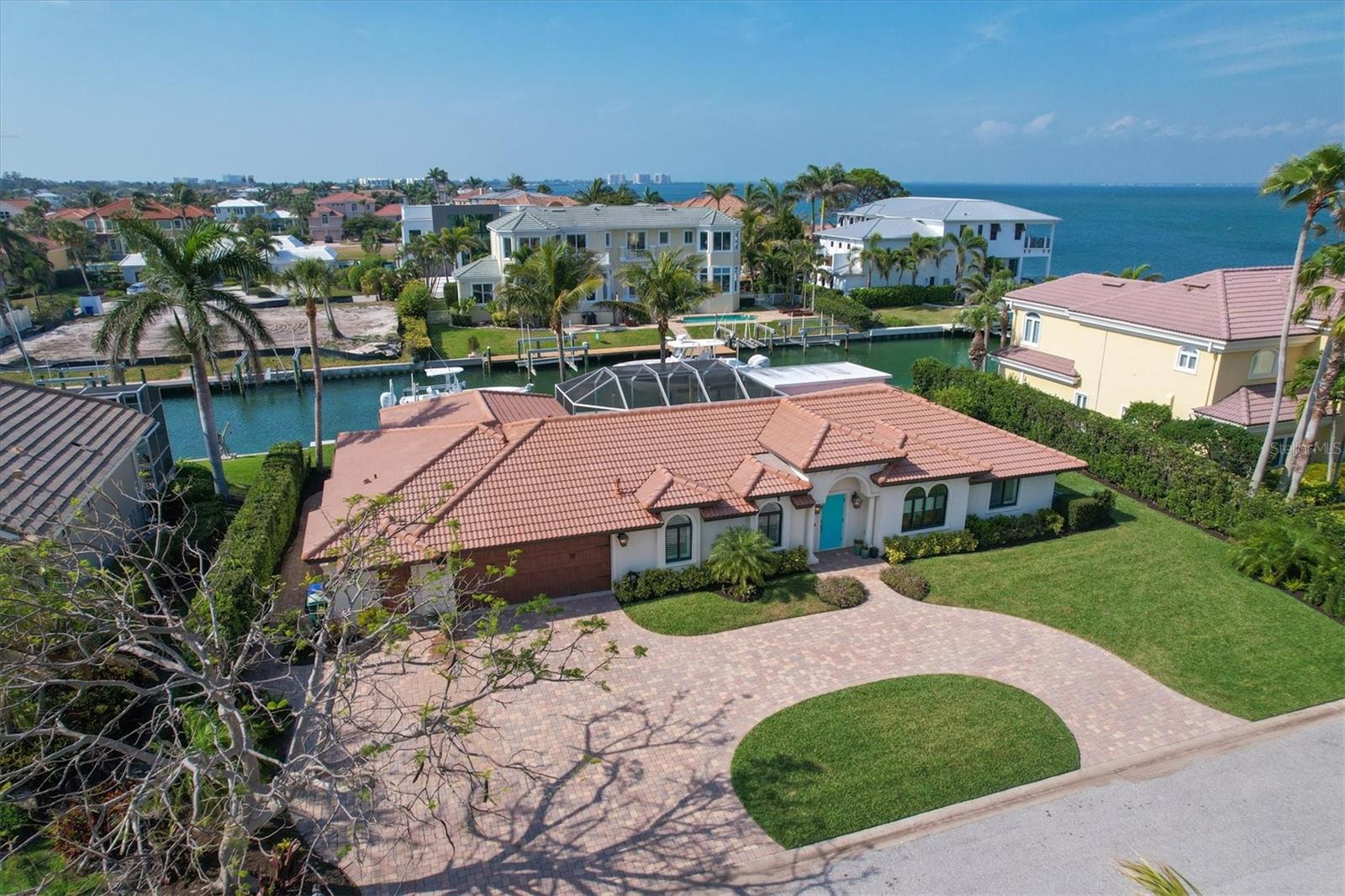 COUNTRY CLUB SHORES SEC 02 - Residential