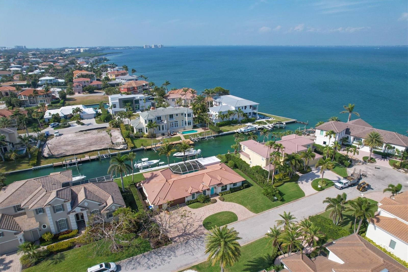 COUNTRY CLUB SHORES SEC 02 - Residential