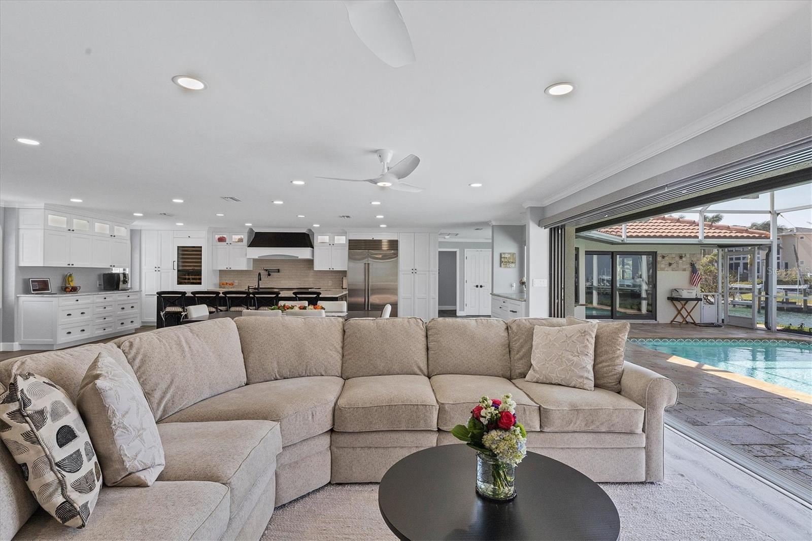 COUNTRY CLUB SHORES SEC 02 - Residential