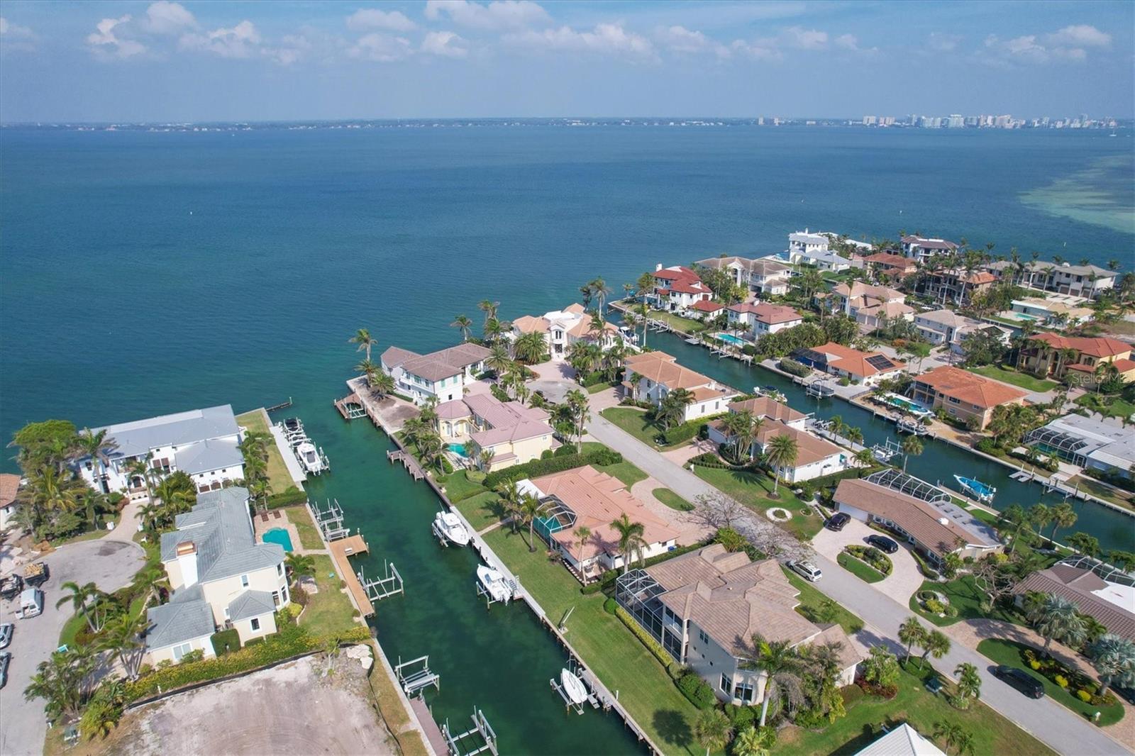 COUNTRY CLUB SHORES SEC 02 - Residential