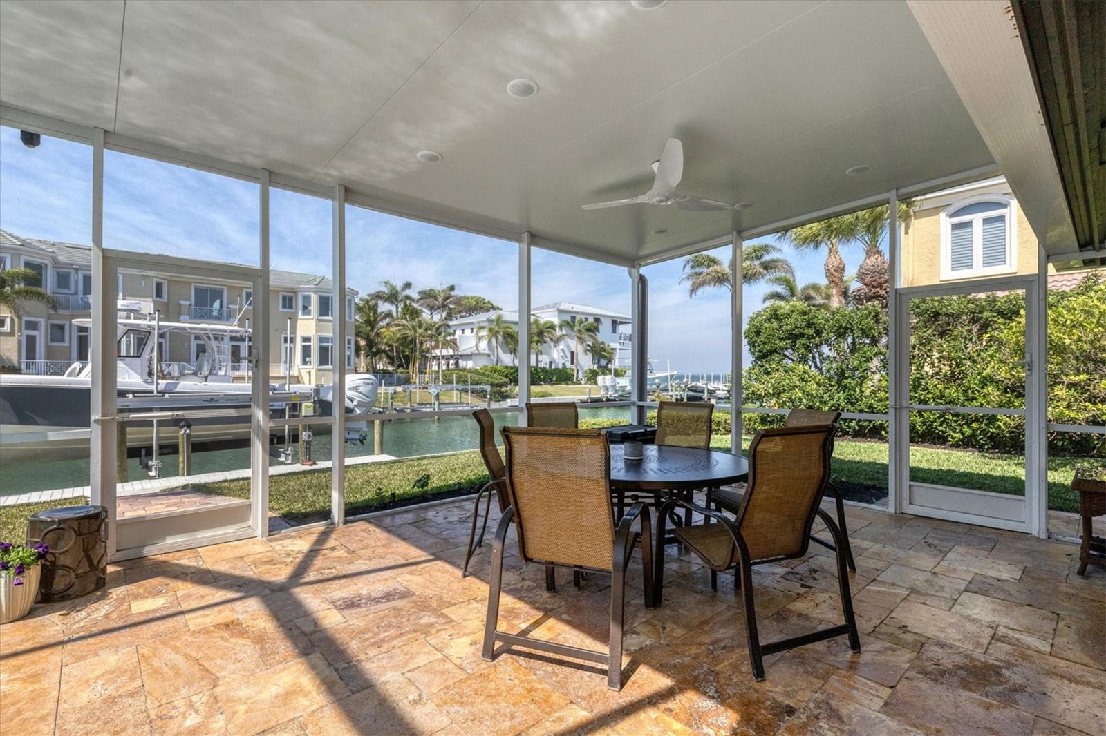 COUNTRY CLUB SHORES SEC 02 - Residential