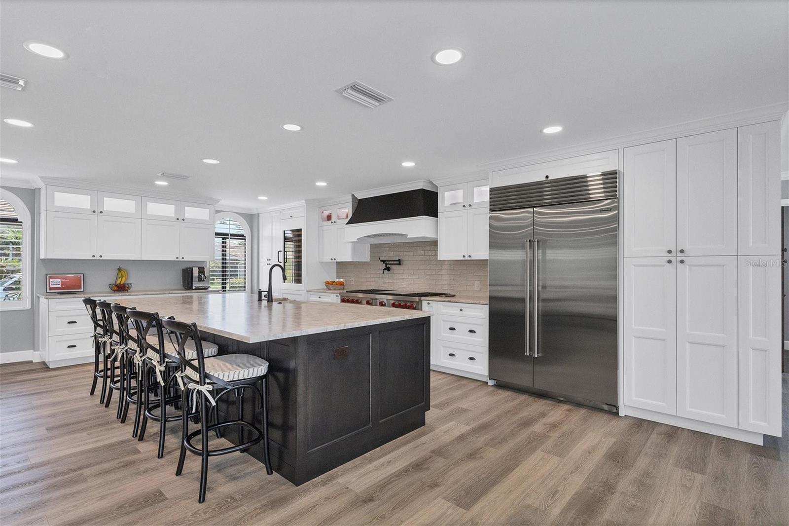 COUNTRY CLUB SHORES SEC 02 - Residential