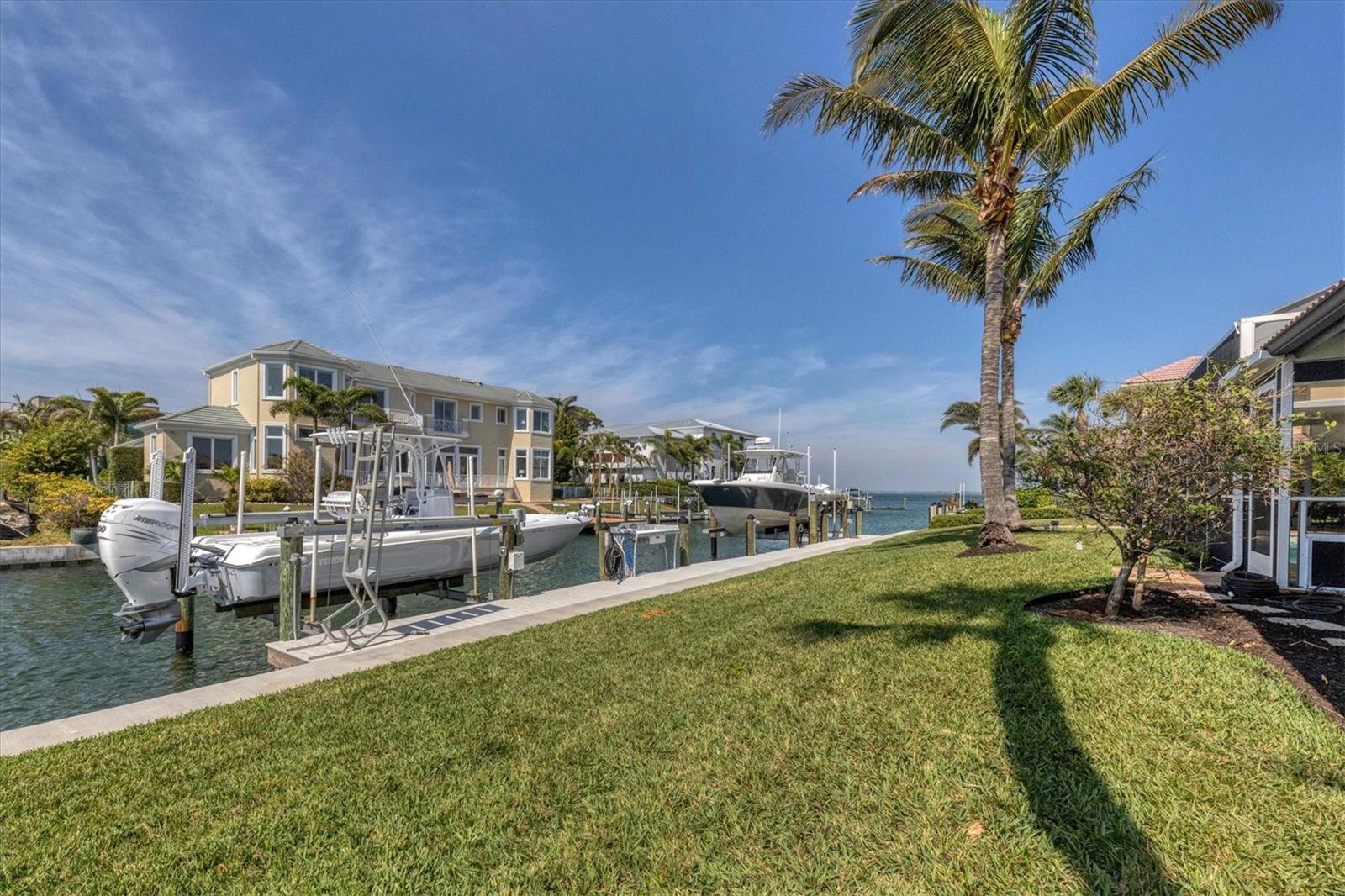 COUNTRY CLUB SHORES SEC 02 - Residential