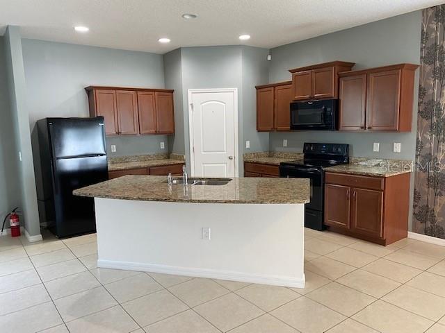 CRESTRIDGE AT ESTATES - Residential Lease