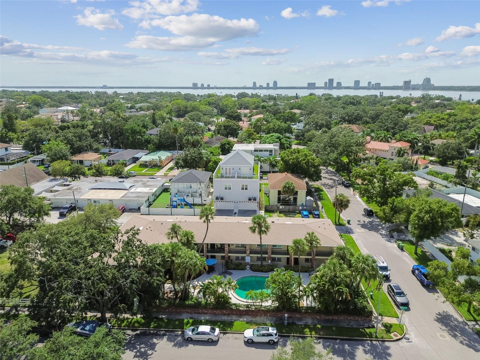 208 DANUBE AVENUE 101