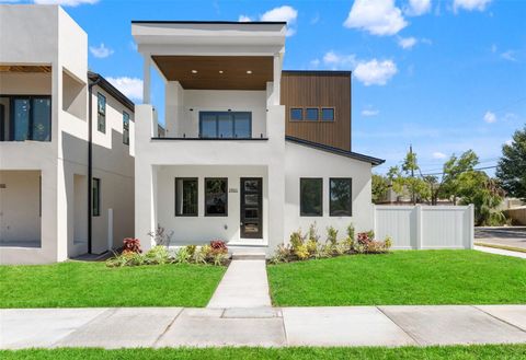 Photo of 2901 N 21st Street, Tampa, FL 33605 (MLS # TB8436725)