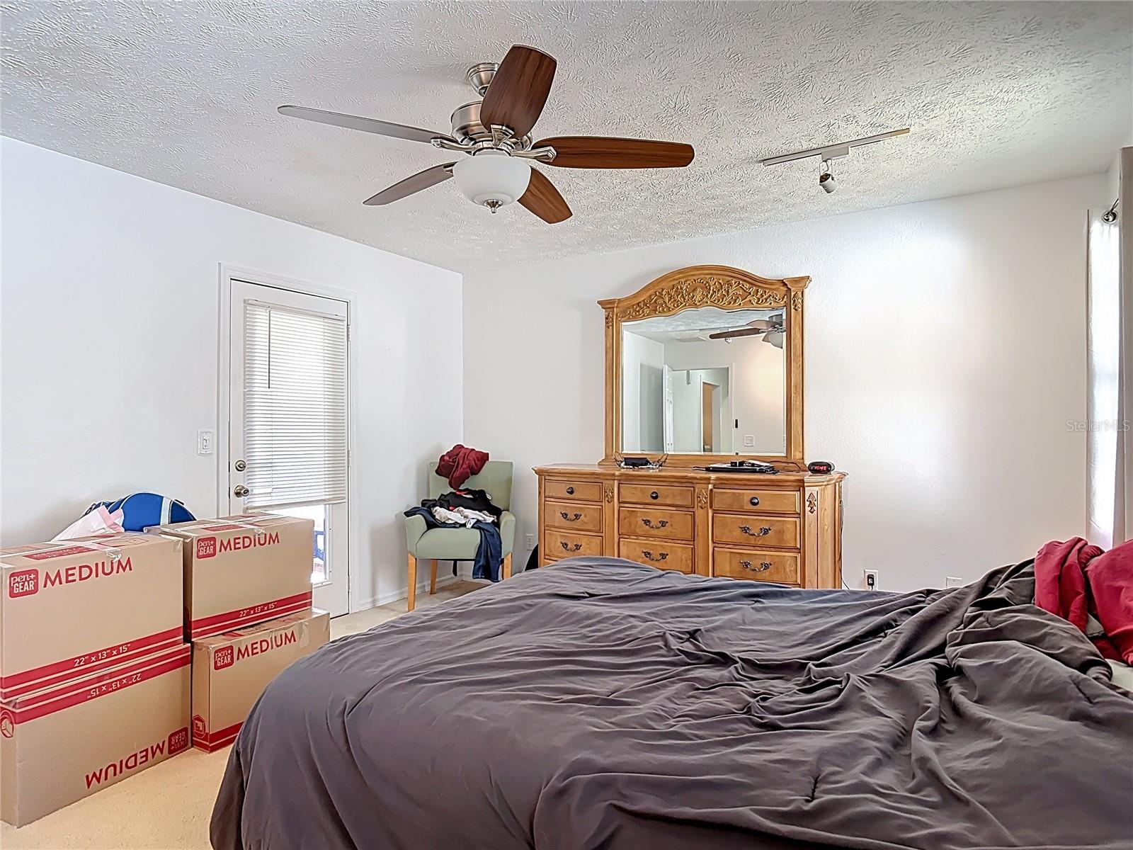 SOUTH OAK FOREST - Residential