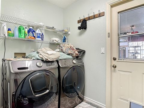 Tiny photo for 4790 SE 33rd Avenue, Ocala, FL 34480 (MLS # G5109009)