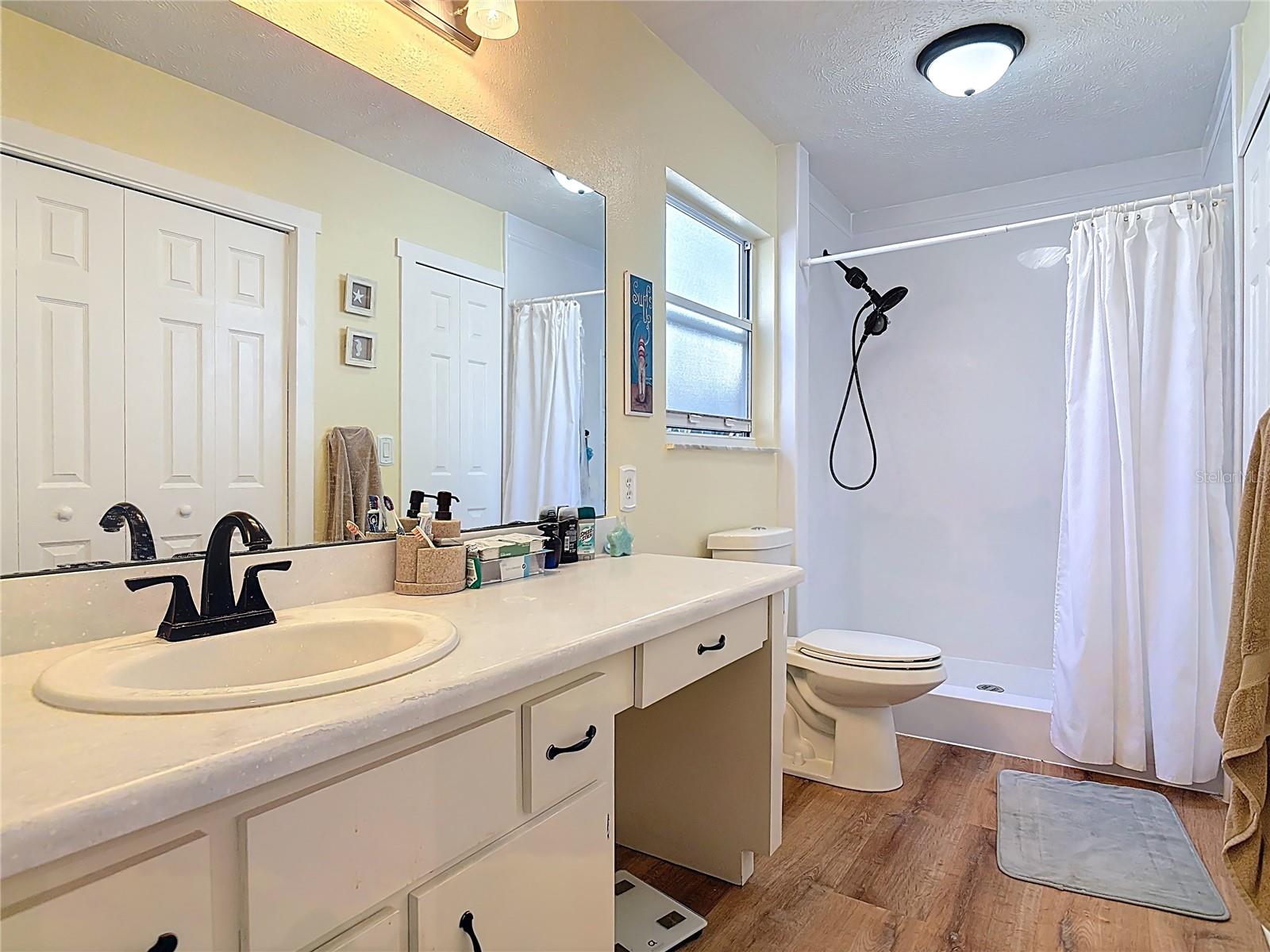 SOUTH OAK FOREST - Residential