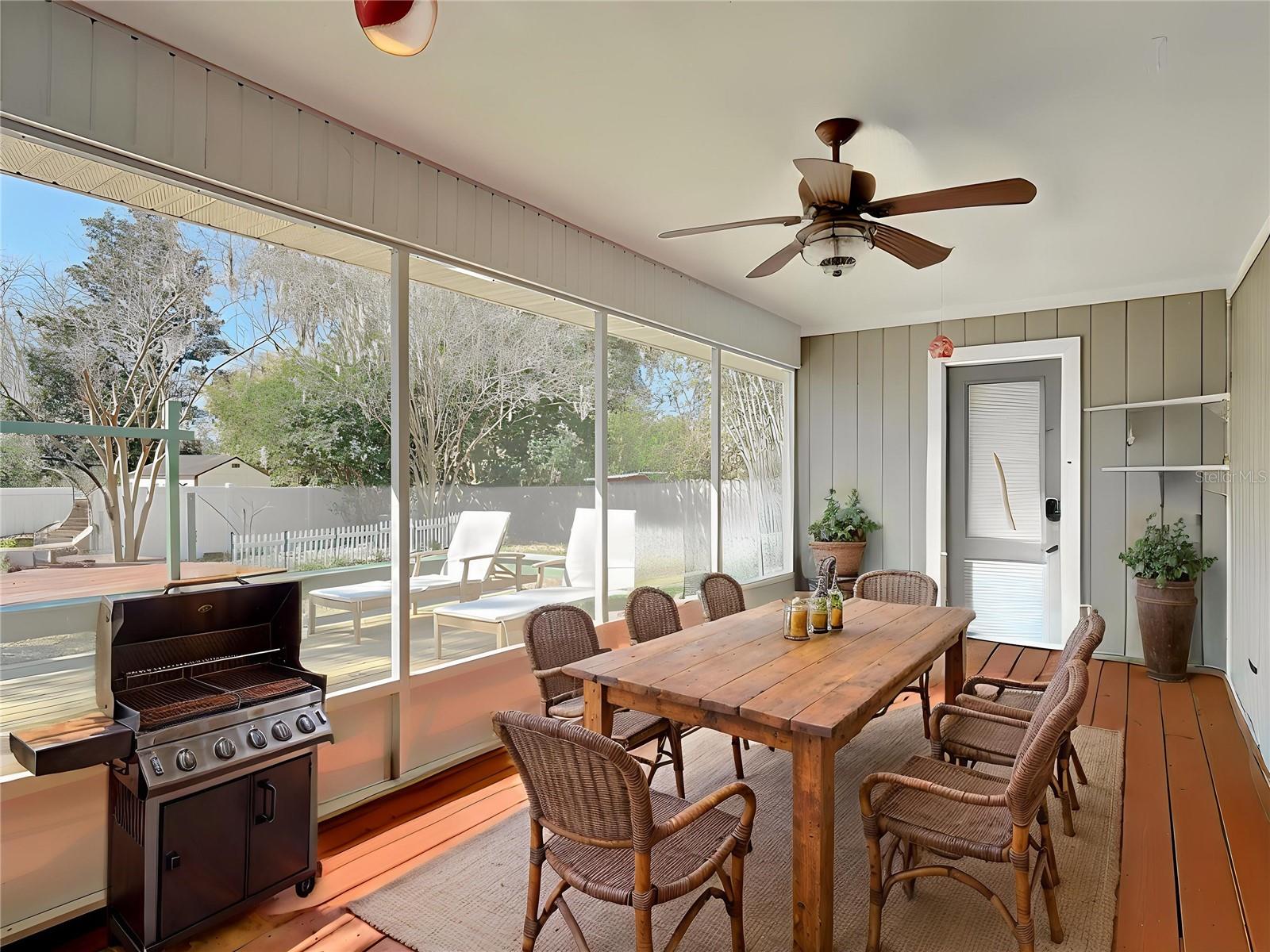 SOUTH OAK FOREST - Residential