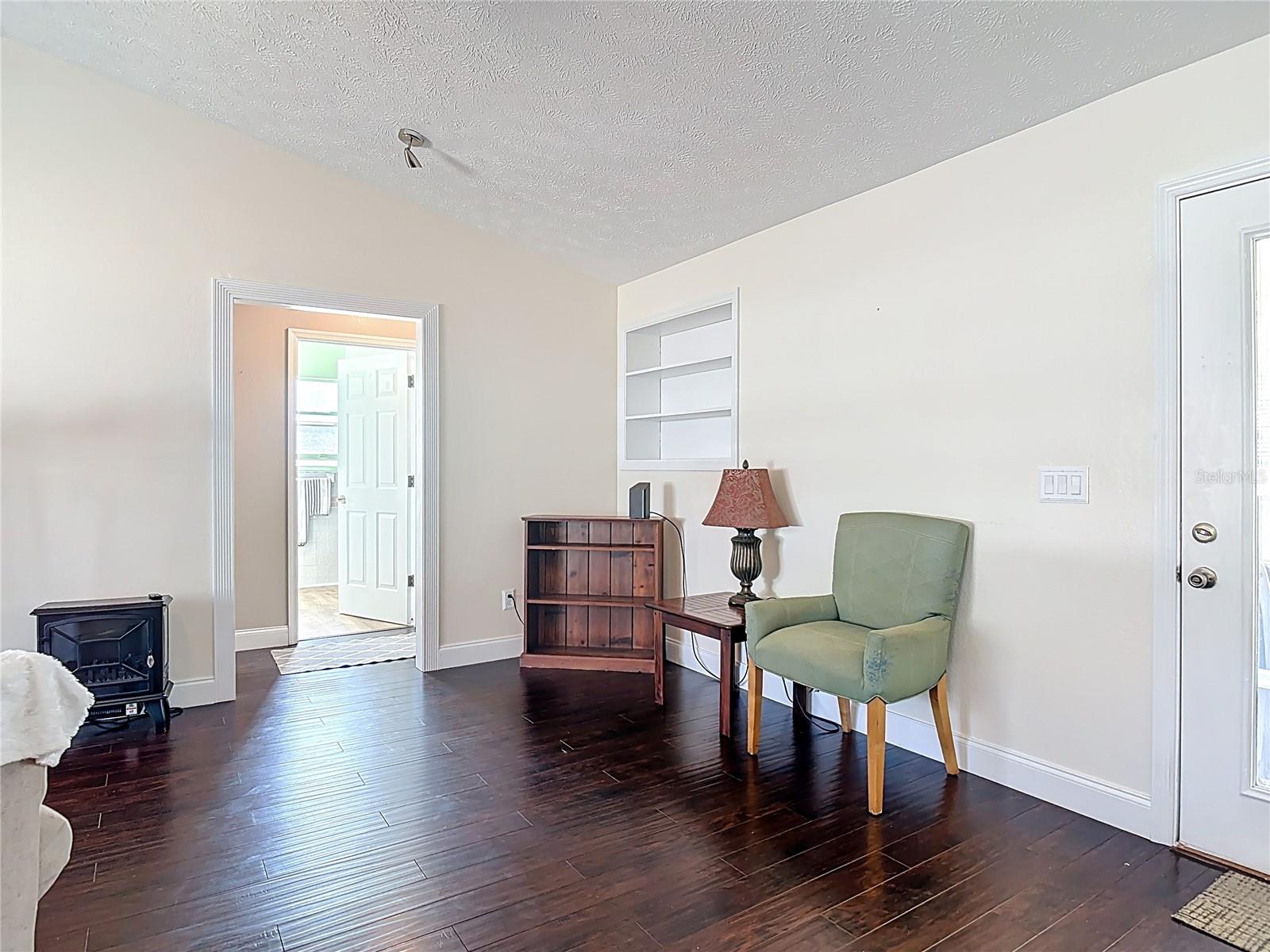 SOUTH OAK FOREST - Residential