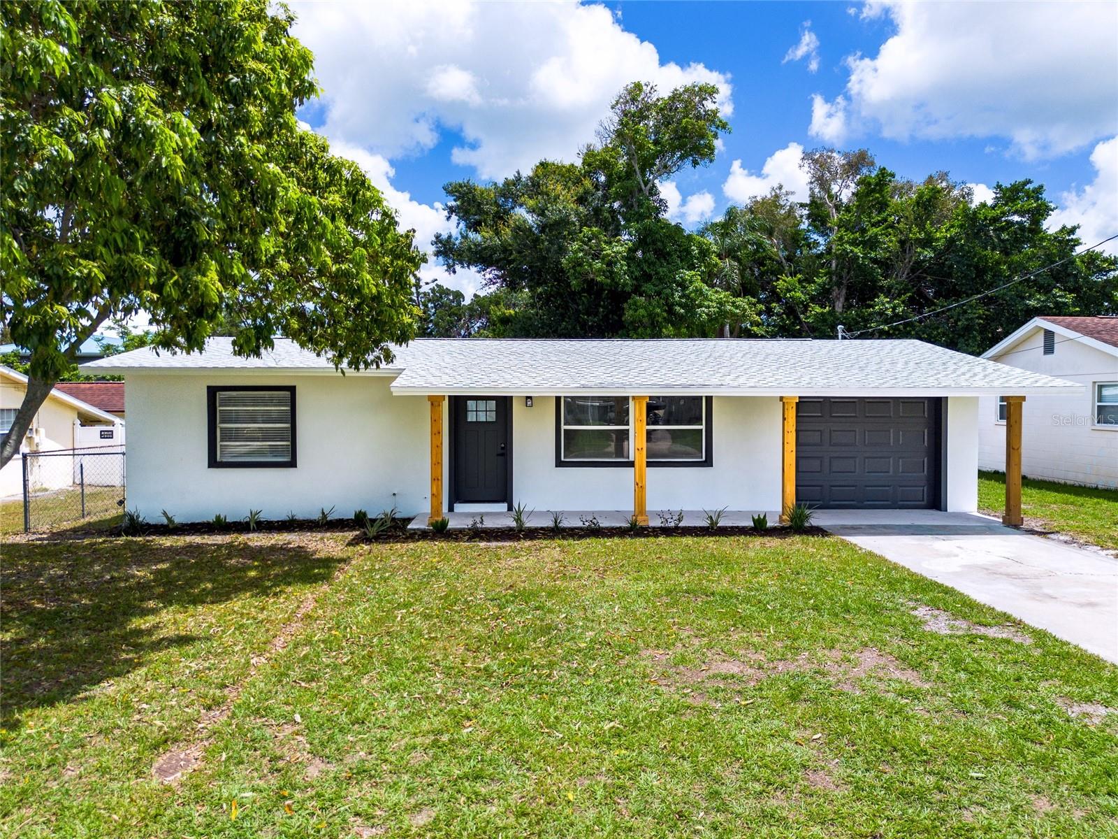 5949 32ND STREET N