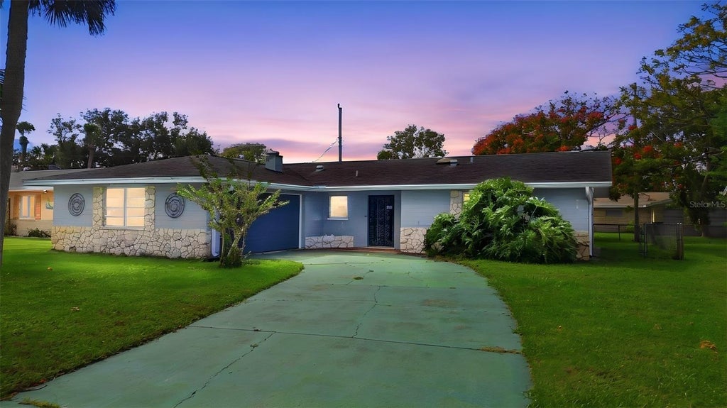 Photo of 1312 Margina Avenue, Daytona Beach, FL 32114 (MLS # V4951971)